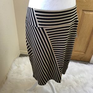 XL LulaRoe Cassie Skirt